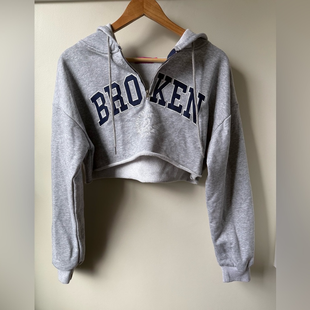 EDIKTED Broken Half Zip Crop Hoodie Sweatshirt Slouchy Streetwear Comfy Sexy S‎